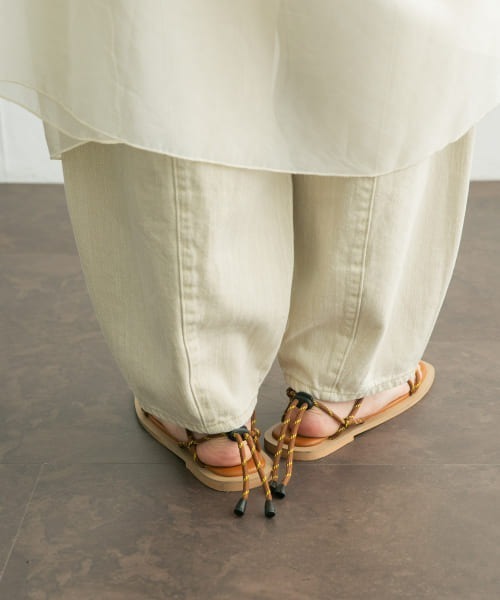 KBF（ケイビーエフ）の「ドローコードサンダル（サンダル・レディース・ブラウン/ブラック・38/37/36）」の15枚目の写真