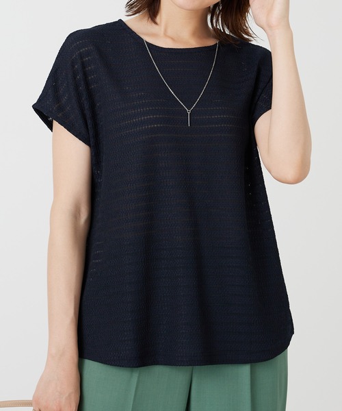 BELLUNA PLUS(ベルーナ)の「ネックレス付ジャカード素材プルオーバー(Tシャツ/カットソー・レディース・ネイビー/アイボリー/ワイン・MEDIUM/LARGE/X-LARGE)」の9枚目の写真