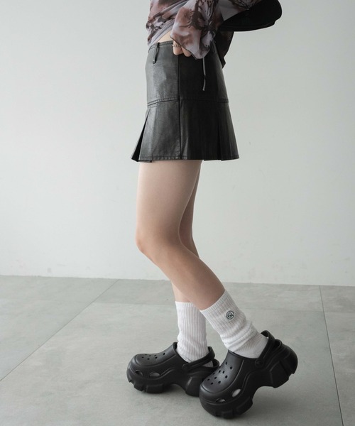 dispark(ディスパーク)の「DISPARK/ウエストカッティングフェイクレザースカート(スカート・レディース・ブラック/ブラウン・FREE)」の7枚目の写真