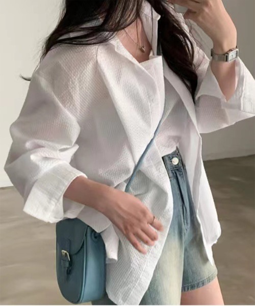 by muni:r（バイ ムニール）の「シアーストライプキャミソール+シャツSET（シャツ/ブラウス・レディース・ホワイト/ブルー・FREE）」の10枚目の写真