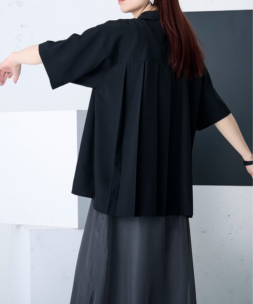 Ellno Loset（エルノロゼット）の「バックプリーツ刺繍シャツ（シャツ/ブラウス・メンズ・オフホワイト/ブラック・LARGE/SMALL/MEDIUM）」の21枚目の写真