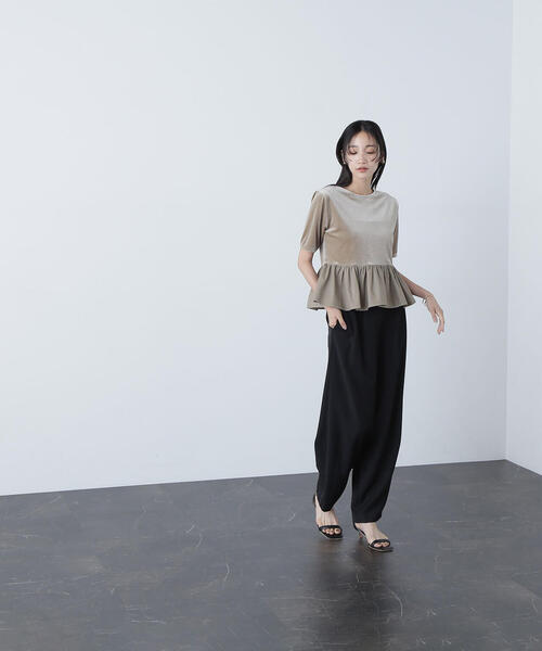 NATURAL BEAUTY BASIC(ナチュラルビューティーベーシック)の「◇リラクシーバレルパンツ(その他パンツ・レディース・グレー系その他/ブラック・MEDIUM/SMALL)」の4枚目の写真
