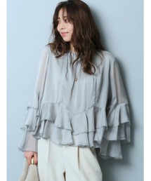 JUSGLITTY（ジャスグリッティー）の「シアーティアードブラウス（シャツ/ブラウス・レディース）」