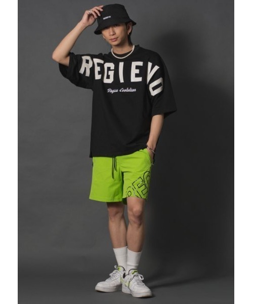 REGIEVO（レジエボ）の「【REGIEVO】  レザーアップリケロゴ ビッグシルエット Tee（Tシャツ/カットソー・メンズ・ブラック/オフホワイト・LARGE/X-LARGE/MEDIUM）」の7枚目の写真