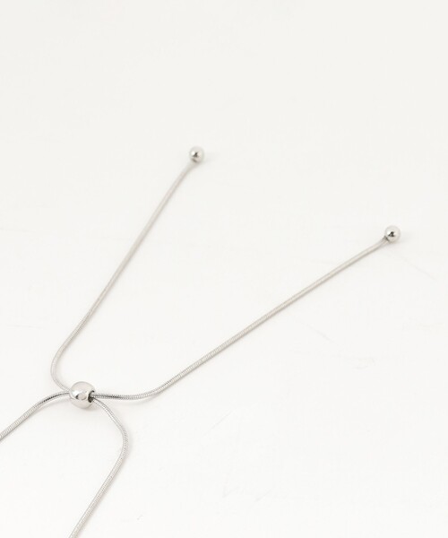 B:MING by BEAMS（ビーミングバイビームス）の「カーブ ネックレス（ネックレス・レディース・ゴールド/シルバー・ONE SIZE）」の5枚目の写真