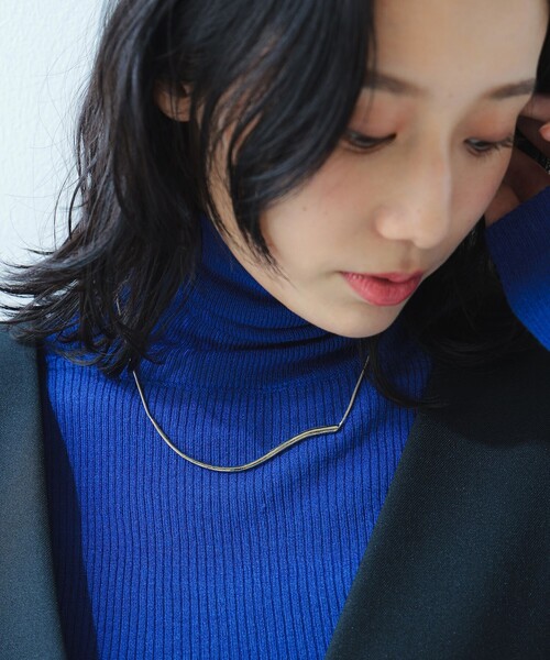 B:MING by BEAMS（ビーミングバイビームス）の「カーブ ネックレス（ネックレス・レディース・ゴールド/シルバー・ONE SIZE）」の6枚目の写真