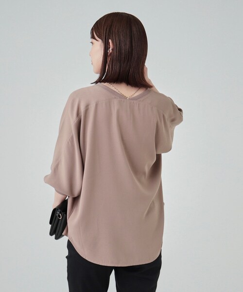 DRESKIP(ドレスキップ)の「◆【洗える/洗濯後にシワになりにくい】リブ切替ドルマンブラウス(シャツ/ブラウス・レディース・ブルーグリーン/ベビーピンク/ブラック/スモーキーグリーン系/ブラウン系/ライトベージュ・00)」の7枚目の写真