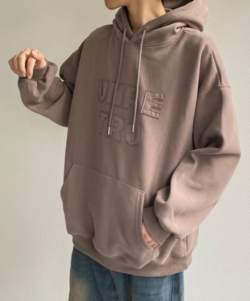 CREARE -LINO-(クレアーレリノ)の「<ユニセックス>スエードタッチ 立体ロゴプリントパーカー/フーディ(パーカー・メンズ・ブラック/チャコール/ベージュ/パープル・FREE)」の3枚目の写真