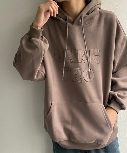 CREARE -LINO-(クレアーレリノ)の「<ユニセックス>スエードタッチ 立体ロゴプリントパーカー/フーディ(パーカー・メンズ・ブラック/チャコール/ベージュ/パープル・FREE)」の10枚目の写真