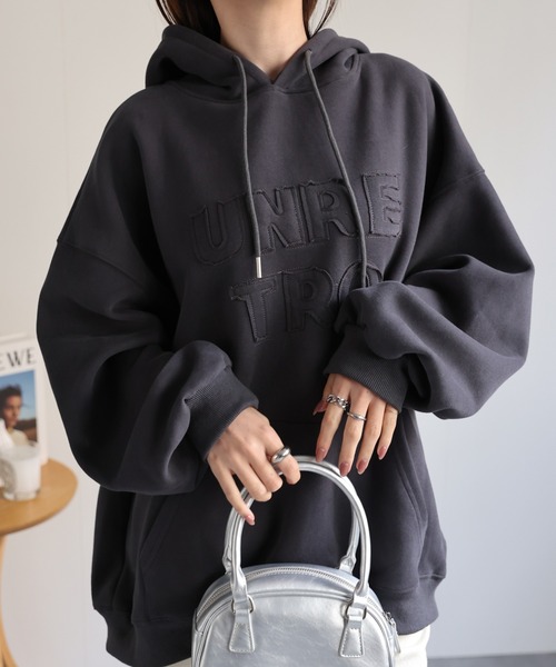 セール】＜ユニセックス＞スエードタッチ 立体ロゴプリントパーカー