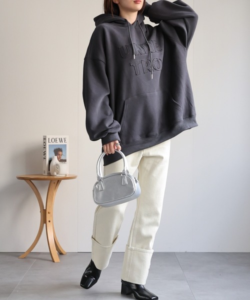 CREARE -LINO-(クレアーレリノ)の「<ユニセックス>スエードタッチ 立体ロゴプリントパーカー/フーディ(パーカー・メンズ・ブラック/チャコール/ベージュ/パープル・FREE)」の16枚目の写真