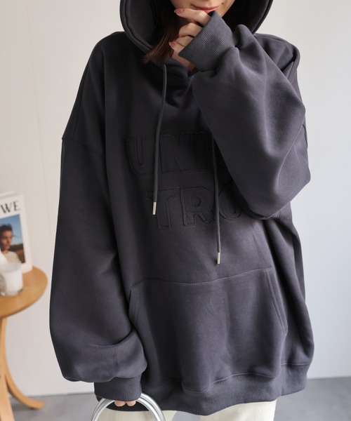 CREARE -LINO-(クレアーレリノ)の「<ユニセックス>スエードタッチ 立体ロゴプリントパーカー/フーディ(パーカー・メンズ・ブラック/チャコール/ベージュ/パープル・FREE)」の14枚目の写真