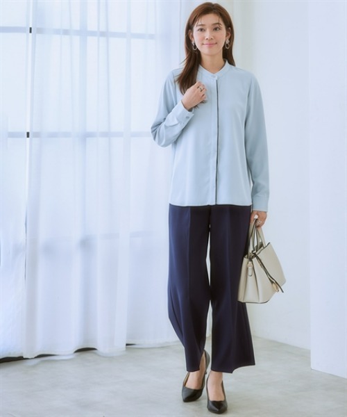 7days Life Styling(セブンデイズライフスタイリング)の「【UVカット/速乾】ストレッチパウダーサテン配色ブラウス(シャツ/ブラウス・レディース・オフホワイト/グレイッシュベージュ/サックスブルー・S/M/L/LL/3L/4L)」の14枚目の写真