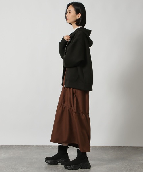 LAKOLE（ラコレ）の「ダンボールZIPパーカー / 147169（パーカー・レディース・サンドグレー/ブラック/アイボリー・FREE）」の5枚目の写真