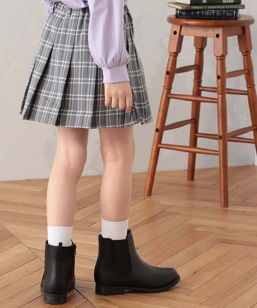 FOUND GOOD（ファウンドグッド）の「G/プリーツミニSK（スカート・キッズ・グレー系2/ブラック/ブラウン系5/ネイビー・110cm/140cm/130cm/150cm/120cm）」の20枚目の写真