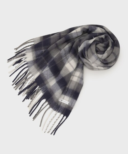 tk.TAKEO KIKUCHI（ティーケータケオキクチ）の「◆ブークレボリュームマフラー（マフラー・メンズ・ブラック系1/ダークグリーン系/ダークグリーン系5/グリーン系/ブラック系/ブルー系2/ダークブラウン系8/オフホワイト/ブラック/グレー系4・00）」の5枚目の写真