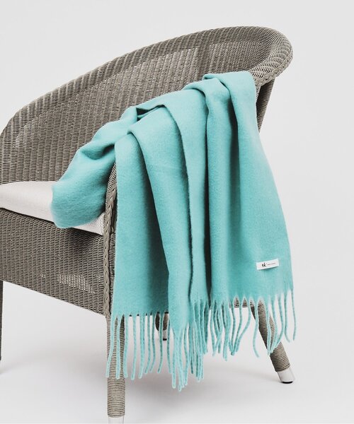 tk.TAKEO KIKUCHI（ティーケータケオキクチ）の「◆ブークレボリュームマフラー（マフラー・メンズ・ブラック系1/ダークグリーン系/ダークグリーン系5/グリーン系/ブラック系/ブルー系2/ダークブラウン系8/オフホワイト/ブラック/グレー系4・00）」の16枚目の写真