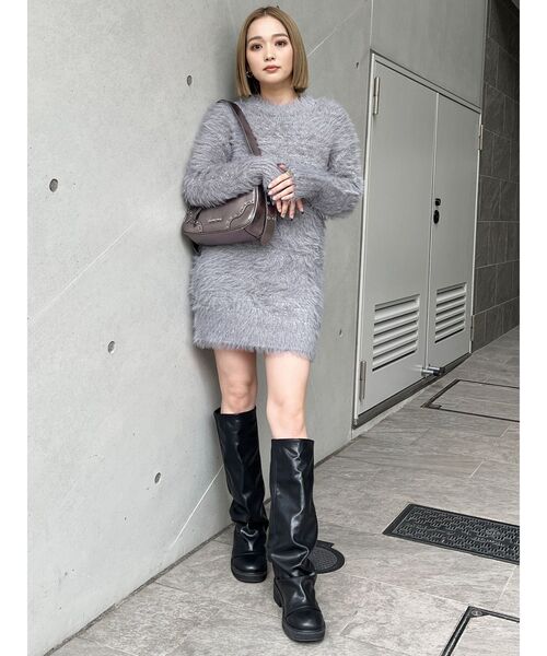 MURUA（ムルーア）の「スパンコールフェザーニットミニワンピース（ワンピース・レディース・アイボリー/グレー・FREE）」の6枚目の写真