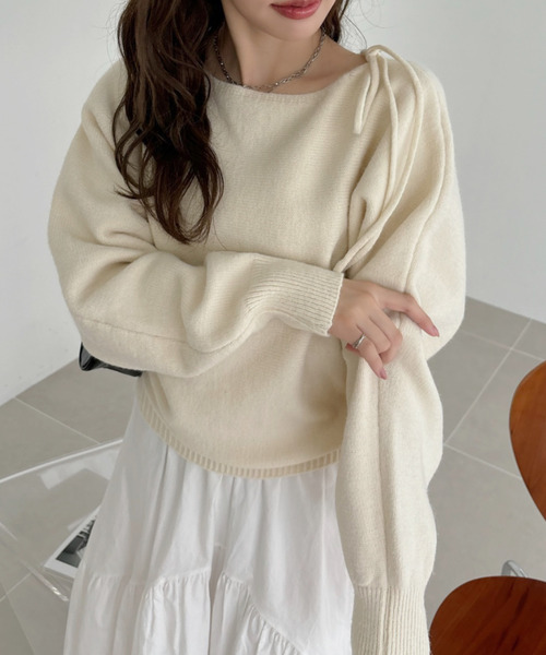 Ada.(エイダ)の「リボン チョーカー付き ゆるボートネック オーバーサイズ ニット(ニット/セーター・レディース・ホワイト/ブルー/ダークグレー・FREE)」の9枚目の写真