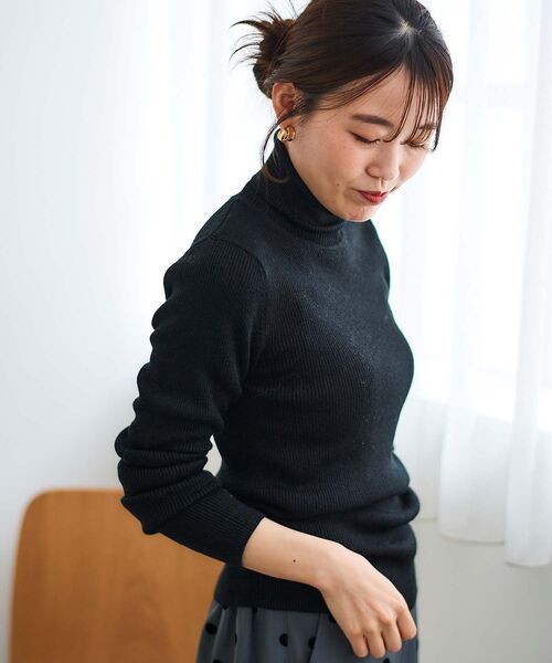 le.coeur blanc（ルクールブラン）の「リブタートルニット（ニット/セーター・レディース・オフホワイト/ホワイト系その他/ベージュ系その他3/グレイッシュベージュ/ブラック系その他/ブラック・38）」の15枚目の写真