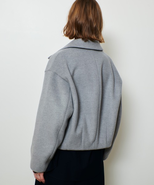 allureville（アルアバイル）の「ジーロンラムステンカラーブルゾン（ブルゾン・レディース・ライトグレー/ブラック・2/1）」の15枚目の写真