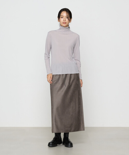 Gabardine K.T（ギャバジンケーティー）の「スエード調ジャージ スエードセミタイトスカート（スカート・レディース・ブラック/チャコール・9号）」の13枚目の写真