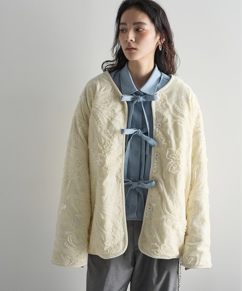 THE YOn(ザヨン)の「リボンデザインタッククロップドシャツ(シャツ/ブラウス・レディース・サックスブルー/ライム/グレー/オフホワイト・FREE)」の20枚目の写真