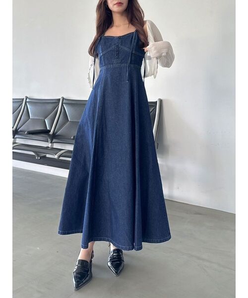 dazzlin（ダズリン）の「フロントホックデニムジャンスカ（ワンピース・レディース・インディゴブルー/ブラック/ブルー・MEDIUM/SMALL）」の3枚目の写真