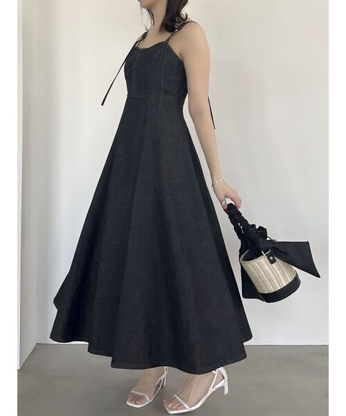 dazzlin（ダズリン）の「フロントホックデニムジャンスカ（ワンピース・レディース・インディゴブルー/ブラック/ブルー・MEDIUM/SMALL）」の8枚目の写真