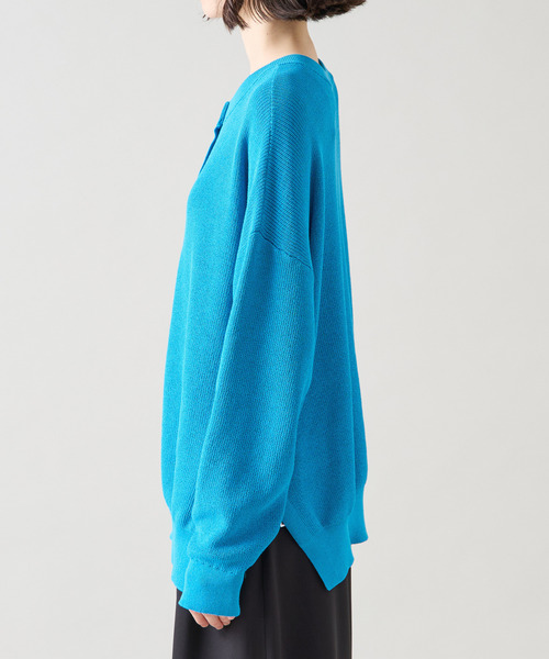 Tiara（ティアラ）の「ヘンリーネック片畦ニット（ニット/セーター・レディース・ブルー/ベージュ/ホワイト×ブラック・FREE）」の16枚目の写真