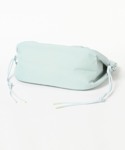 Ray BEAMS（レイビームス）の「【WEB限定】HUNTER / トラベル ホーボー シリング（トートバッグ・レディース・ライトブルー/ブラック/シルバー・ONE SIZE）」の10枚目の写真