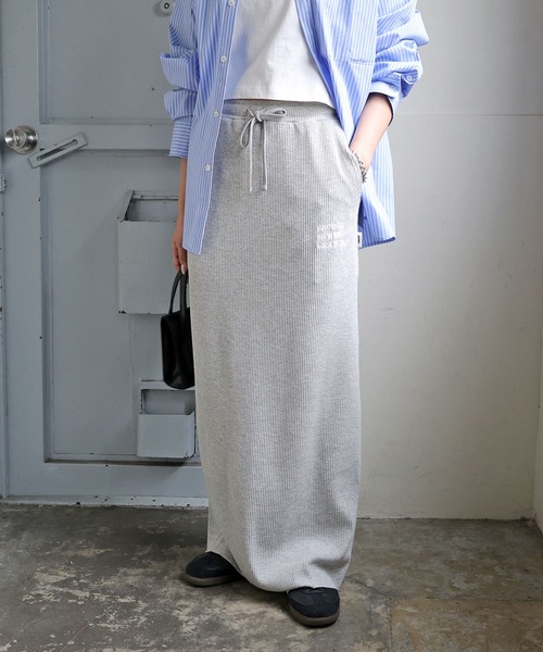 ANME（アンメ）の「セルフカットリブANMEエンブロイダリーロゴタイトスカート（スカート・レディース・ダークネイビー/ベージュ系その他/ブラック/杢グレー・M/L）」の22枚目の写真