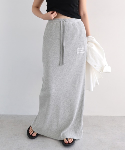 ANME（アンメ）の「【セルフカット】ANMEロゴ刺繍リブロングタイトスカート（スカート・レディース・ダークネイビー/ベージュ系その他/ブラック/杢グレー・M/L）」の14枚目の写真