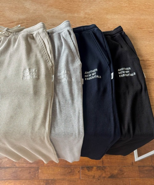 ANME(アンメ)の「セルフカットリブANMEエンブロイダリーロゴタイトスカート(スカート・レディース・ダークネイビー/ベージュ系その他/ブラック/杢グレー・M/L)」の5枚目の写真