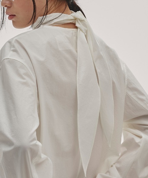 TODAYFUL(トゥデイフル)の「TODAYFUL Roundhem Tie Blouse(シャツ/ブラウス・レディース・ブラック/ベージュ/ブラウン・FREE)」の6枚目の写真