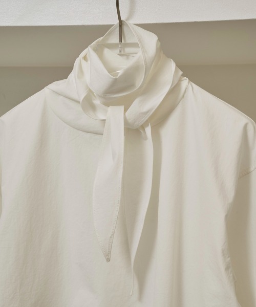 TODAYFUL(トゥデイフル)の「TODAYFUL Roundhem Tie Blouse(シャツ/ブラウス・レディース・ブラック/ベージュ/ブラウン・FREE)」の17枚目の写真