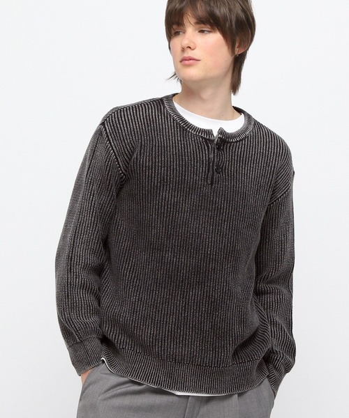 LAND MUSEUM（ランドミュージアム）の「LAND MUSEUM／ピグメントヘンリーニット（ニット/セーター・メンズ・ブラック/ネイビー・LARGE/MEDIUM）」の2枚目の写真