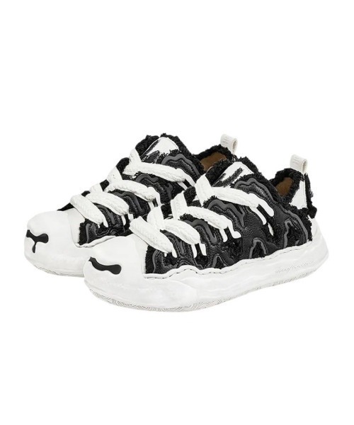 H52（エイチフィフティツー）の「【H52】Canvas Cream Shoes（スニーカー・メンズ・ブラック/ホワイト・24cm/24.5cm）」の2枚目の写真