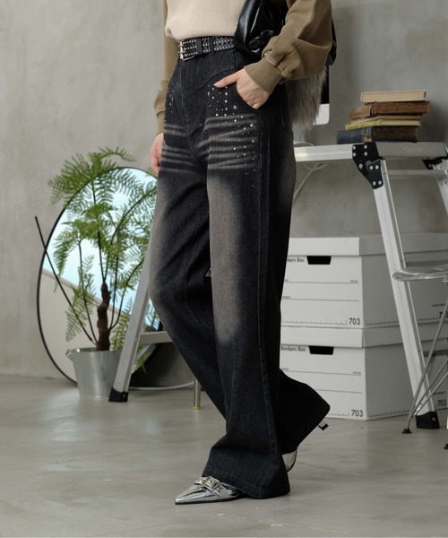 sedacle girl(セダクルガール)の「フロントスタッズデニム(デニムパンツ・レディース・インディゴブルー/ライトブルー/ブラック・MEDIUM/SMALL)」の2枚目の写真