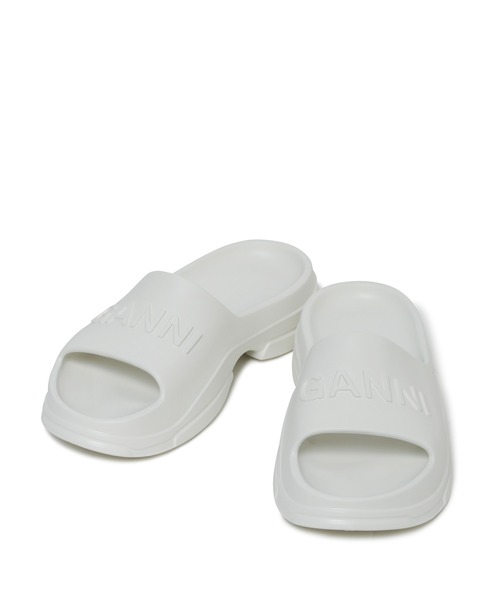 【GANNI】バックル付きサンダル Black/Yellow Embroidered Western Sandals | GANNI US