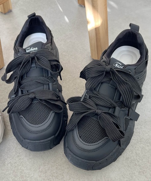 Nana(ナナ)（ナナ）の「ダブルリボンスニーカー（スニーカー・レディース・ホワイト/ブラック/グレー・22.5㎝/23㎝/23.5㎝/24㎝）」の4枚目の写真