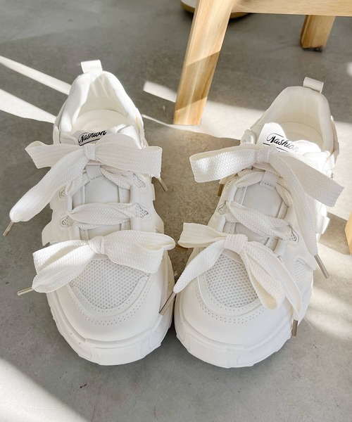Nana(ナナ)（ナナ）の「ダブルリボンスニーカー（スニーカー・レディース・ホワイト/ブラック/グレー・22.5㎝/23㎝/23.5㎝/24㎝）」の11枚目の写真