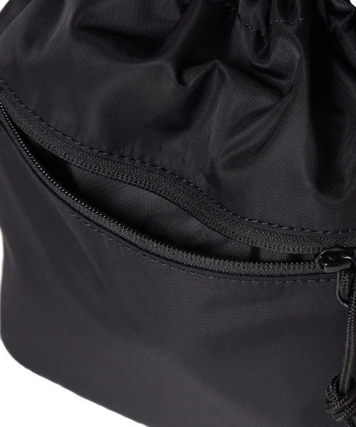 NEW ERA（ニューエラ）の「【NEW ERA】2WAY ドローストリング ポーチ 3L ナイロンツイル [SSL]（ショルダーバッグ・レディース・ブラック・F）」の13枚目の写真