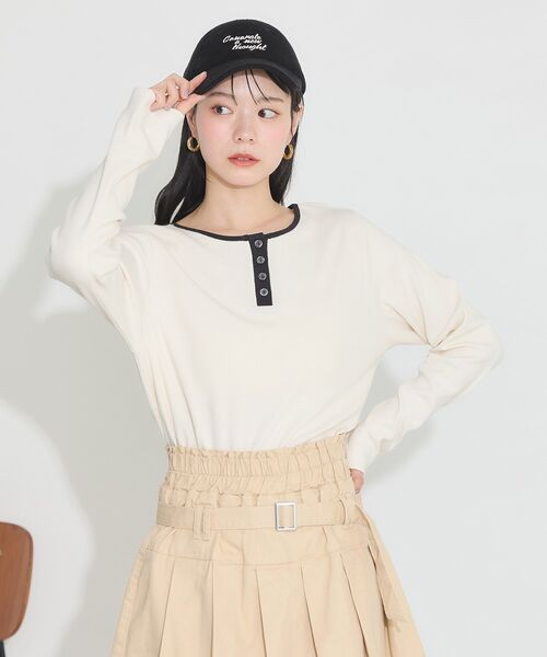 earth music&ecology（アースミュージックアンドエコロジー）の「2WAY釦リブプルオーバー（Tシャツ/カットソー・レディース・オフホワイト/アイボリー/ブラック/ネイビー・S/M）」の15枚目の写真