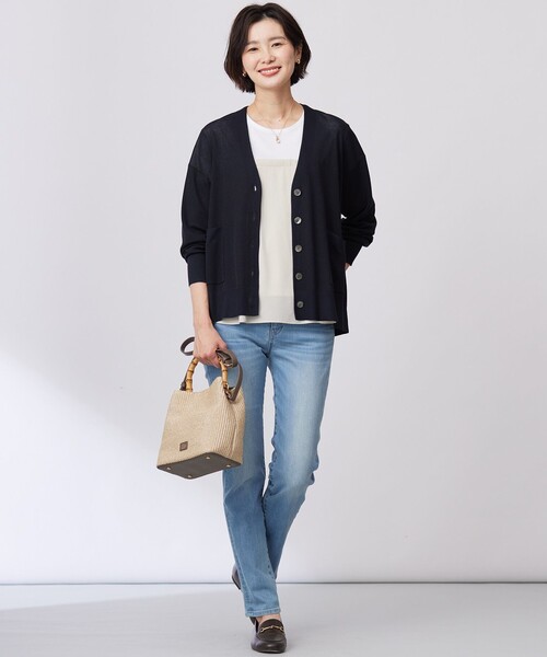 J.PRESS(ジェイプレス)の「【洗える】Vis/Peスパーク ニット カーディガン(カーディガン/ボレロ・レディース・アイボリー系/ベージュ系/サックスブルー系/ネイビー系・T13)」の8枚目の写真