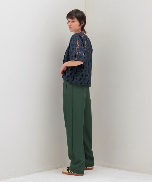 BAUM UND PFERDGARTEN（バウムウンドヘルガーデン）の「BAUM UND PFERDGARTEN / MANUELA Flower Lace(フラワーレースハーフスリーブブラウス 24012)（Tシャツ/カットソー・レディース・ネイビー・36）」の9枚目の写真