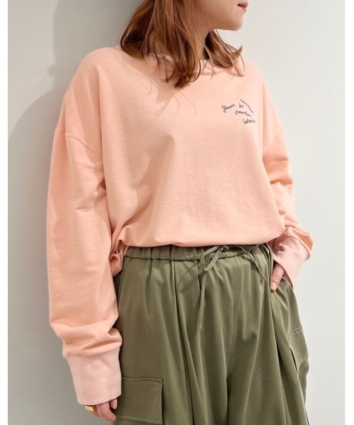 human woman（ヒューマンウーマン）の「【ピンク/WEB限定カラー】◆ミニ裏毛ロゴトレーナー（Tシャツ/カットソー・レディース・ピンク/ホワイト/イエロー/グレー系その他・MEDIUM）」の4枚目の写真