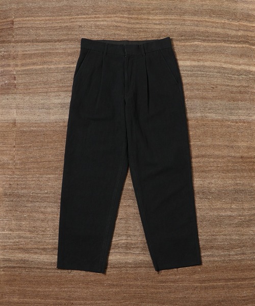 ADAM ET ROPE'（アダムエロペ）の「【WILD LIFE TAILOR】コットンリネン オックス カットオフパンツ / セットアップ対応（スラックス・メンズ・ブラック/キナリ・L/M）」の2枚目の写真