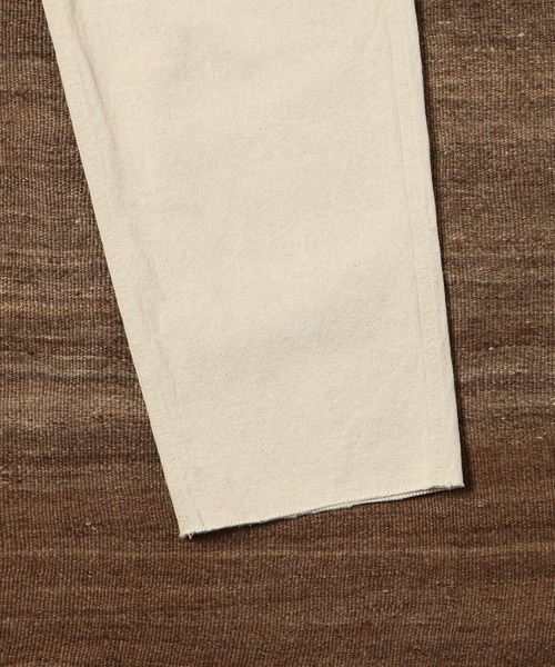 ADAM ET ROPE'（アダムエロペ）の「【WILD LIFE TAILOR】コットンリネン オックス カットオフパンツ / セットアップ対応（スラックス・メンズ・ブラック/キナリ・L/M）」の8枚目の写真