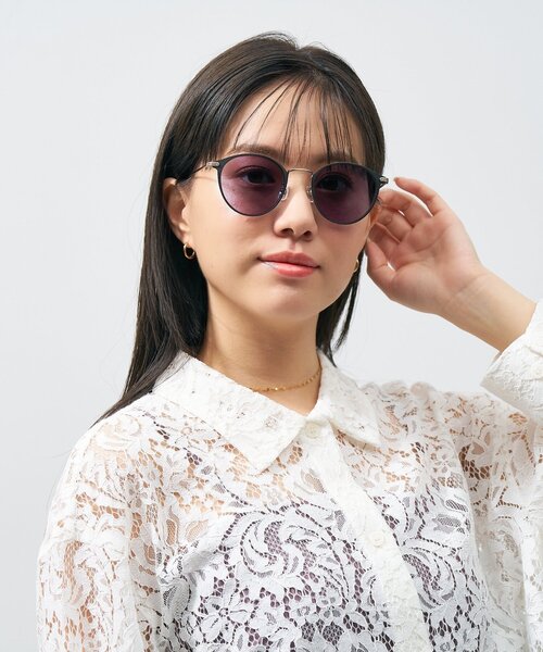 UNITED ARROWS(ユナイテッドアローズ)の「【WEB限定】ボストン型 サングラス|調光サングラス|レンズの色が変わる|彫金|ゴールド|メタル|UVカット|紫外線対策|ユナイテッドアローズ|Zoff|UNITED ARROWS(サングラス・レディース・ブラウン系その他/ブラック系その他6・FREE)」の12枚目の写真